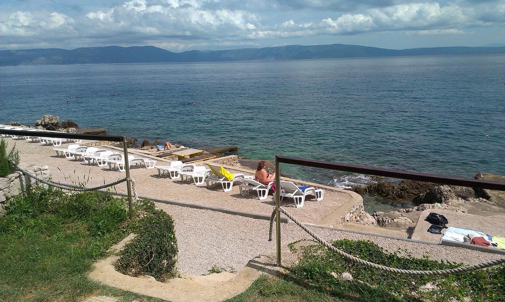 Apartament 4 Roses Ravni